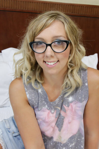 Cute teen in eyeglasses Chase Hart bends over to show off her tiny ass Image #2