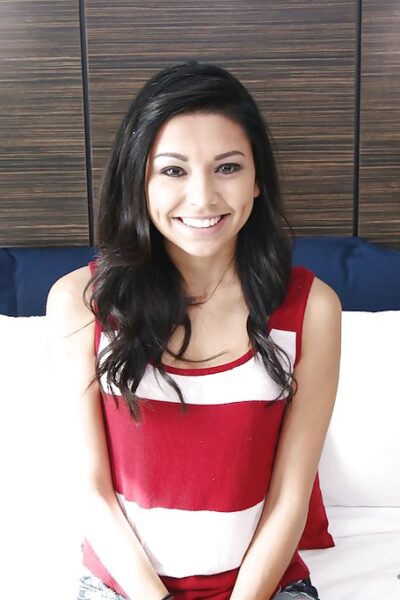 Unpredictable amateur babe Serena Torres wishes to be devastated Image #1