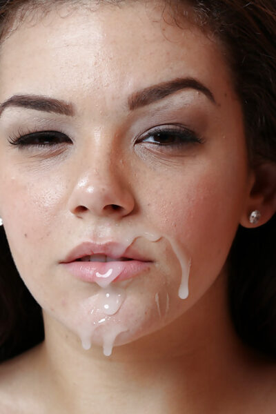 Amateur brunette Latina teenager Kimber Woods giving blowjob on knees Image #11