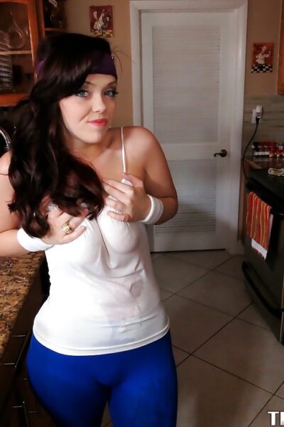 Ryan Smiles fucks a big boner and gets her massive jugs glazed with a cumshot Image #2