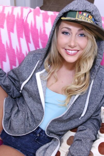 Blonde Carter Cruise removes her blue body-suit and reveals hairy beaver Image #7