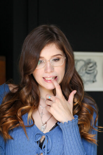 Pretty teen Isabel Moon gladly takes a facial after hardcore sex Image #7
