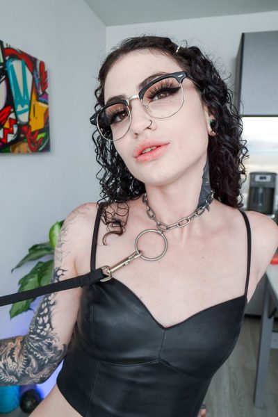 Kinky teen in glasses Lydia Black gets her throat fucked while on a leash Image #6