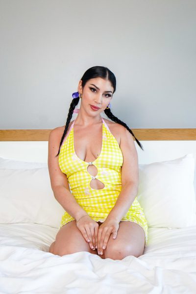 Sexy amateur Queenie Sateen masturbates before getting screwed in POV Image #1